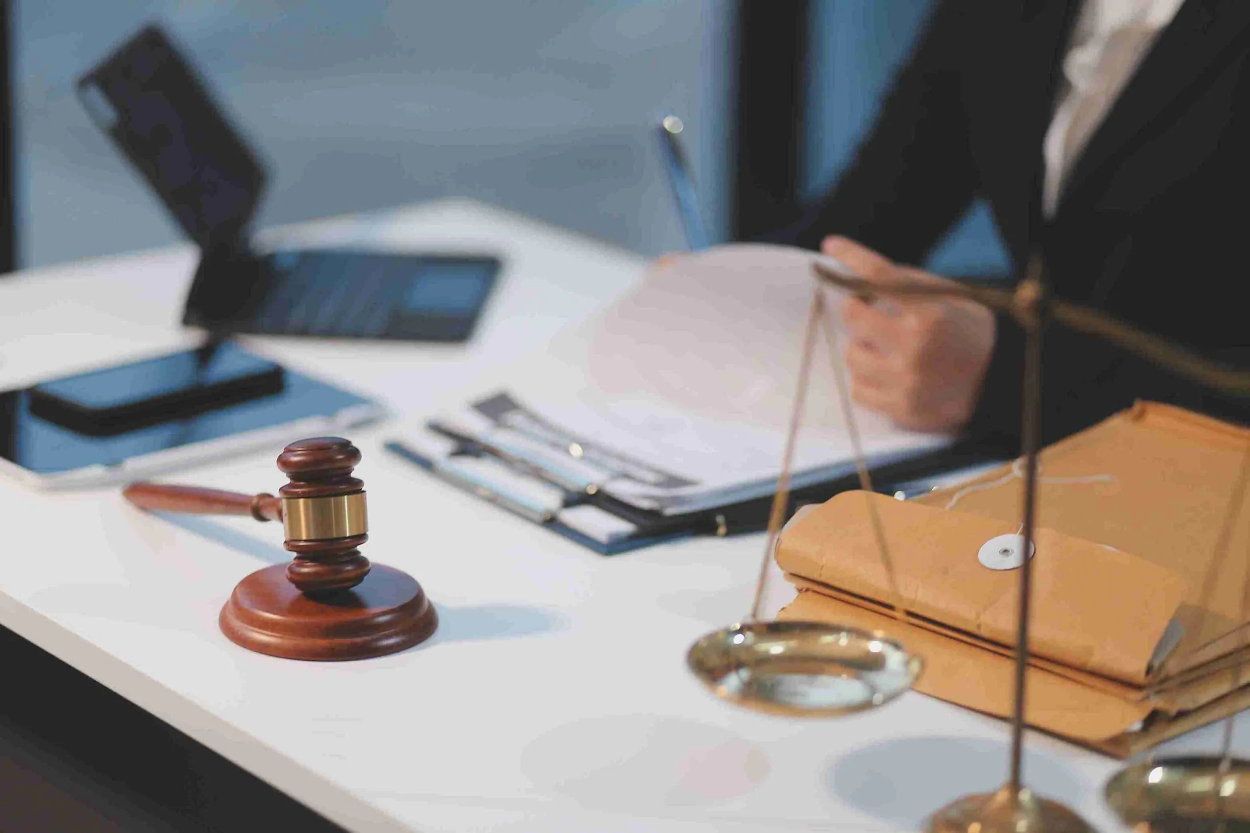 Slander Laws – Spoken Statements Reputation Harm and Legal Liability